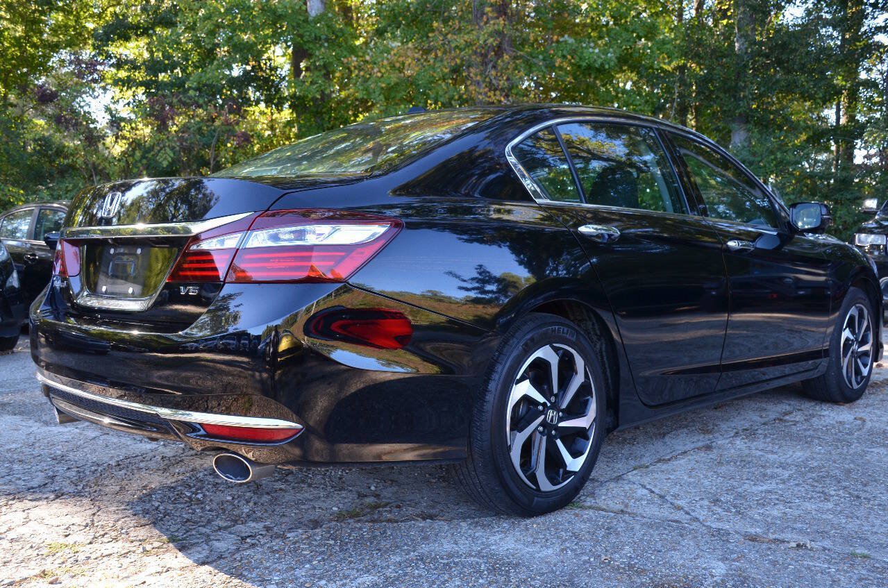 Used 2017 Honda Accord EX-L image 7