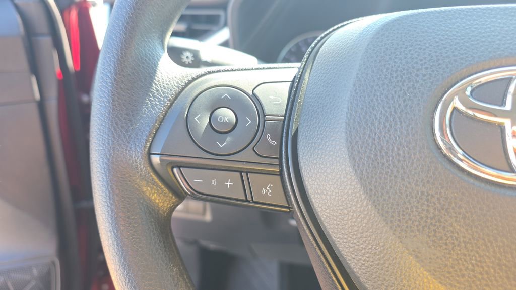 Certified 2022 Toyota RAV4 LE FWD image 19