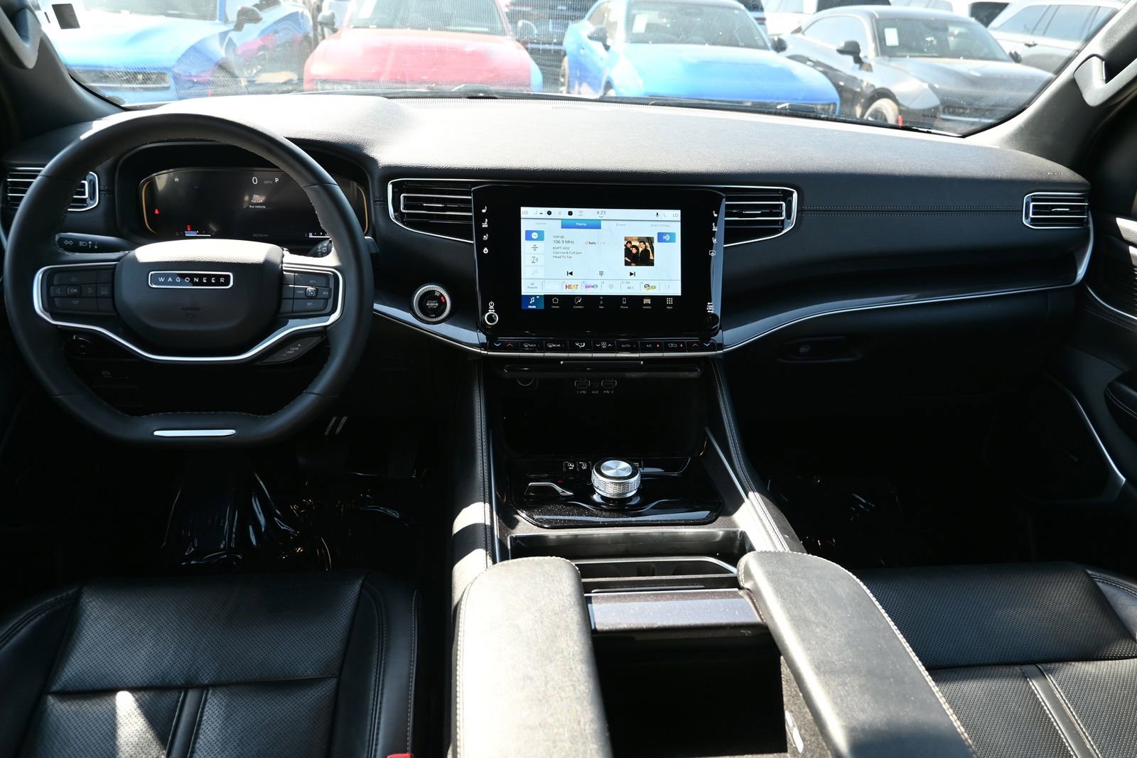 Used 2024 Jeep Wagoneer 4WD image 22