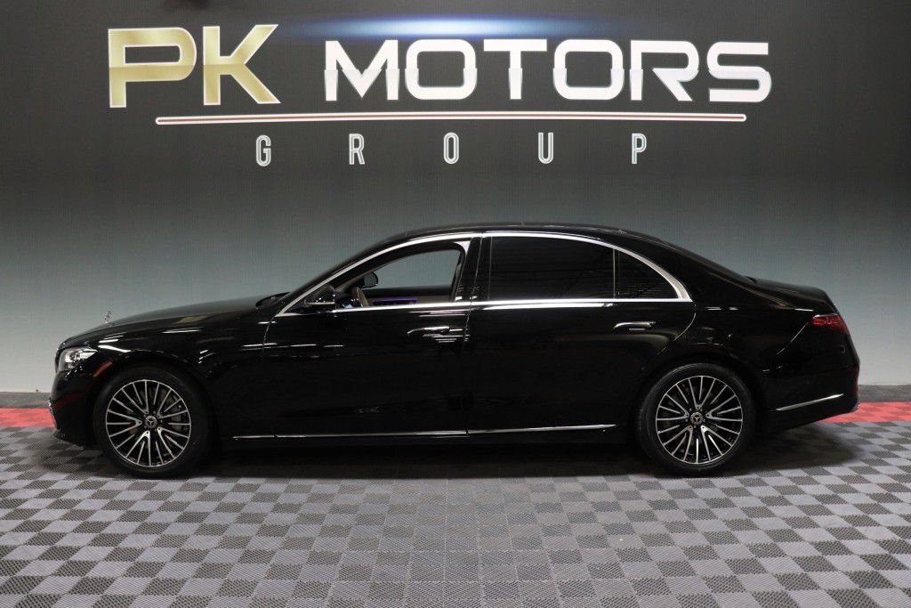 Used 2022 Mercedes-Benz S 580 4MATIC Sedan w/ Warmth & Comfort Package image 3