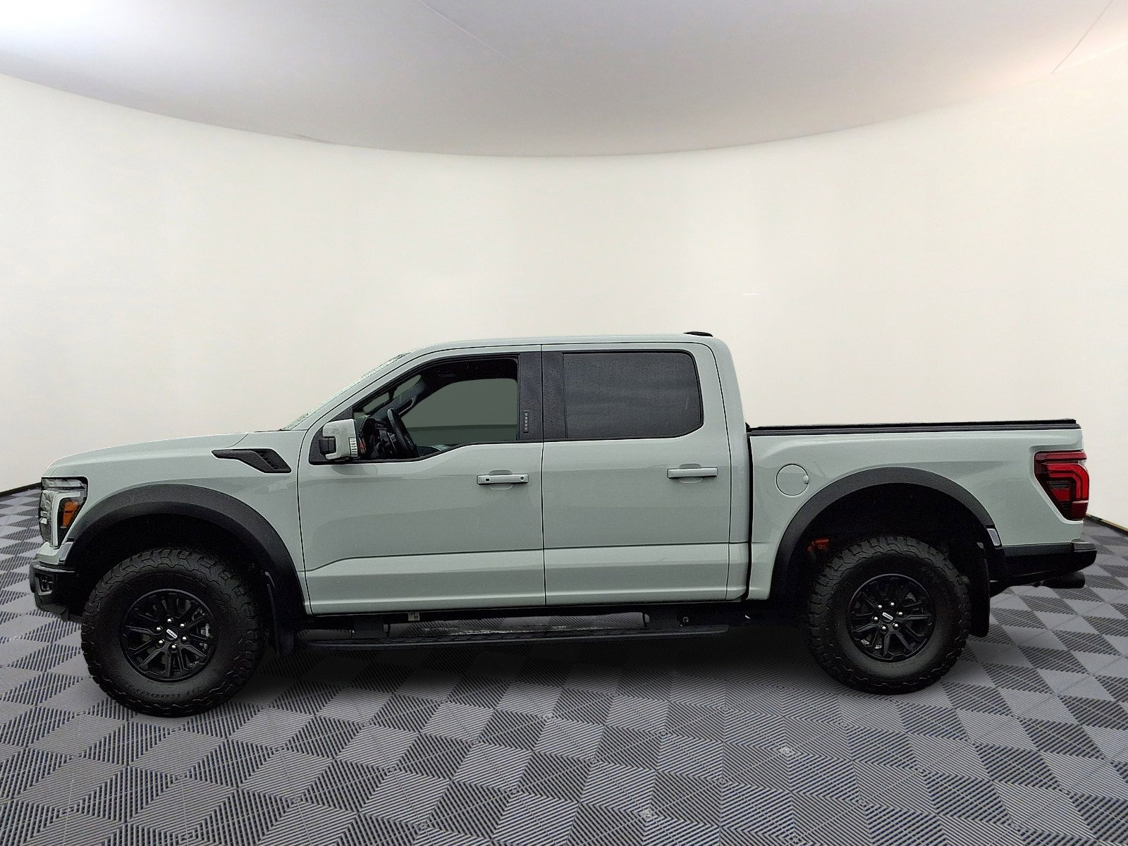 Used 2024 Ford F150 Raptor AWD/4WD image 4