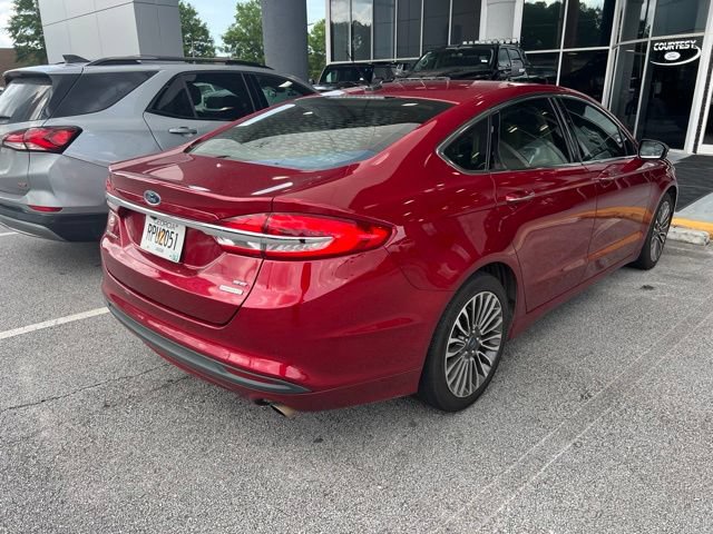Used 2018 Ford Fusion SE w/ Fusion SE Technology Package FWD image 4