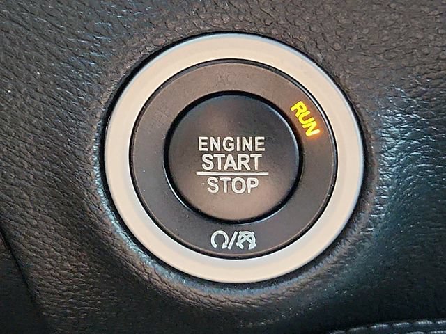 Used 2017 Dodge Challenger R/T Scat Pack RWD image 21