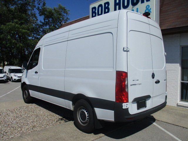 Used 2025 Mercedes-Benz Sprinter 2500 image 8