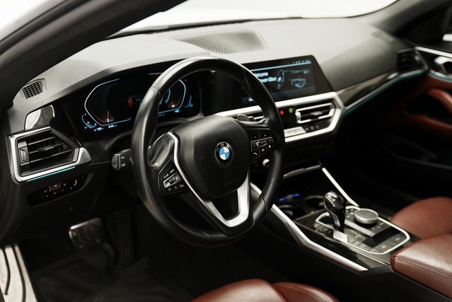 Used 2021 BMW 430i Convertible image 11