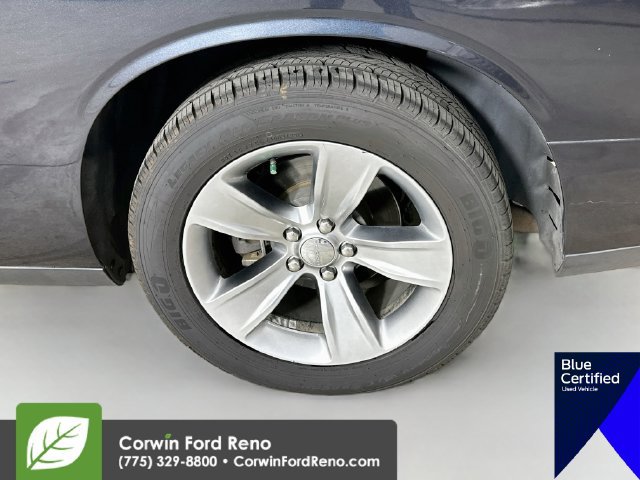 Used 2018 Dodge Challenger SXT RWD image 33