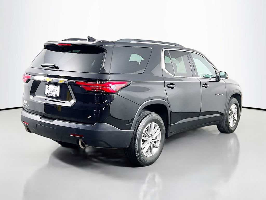 Used 2023 Chevrolet Traverse LT w/ LPO, Floor Liner Package FWD image 5