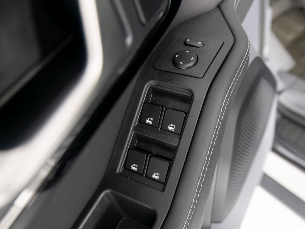 New 2025 INEOS Grenadier Fieldmaster Edition AWD/4WD image 13