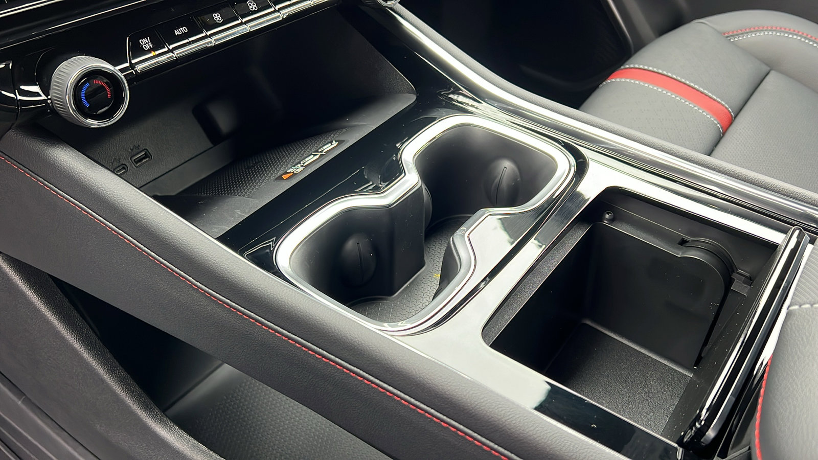 New 2026 Chevrolet Traverse RS w/ LPO, Floor Liner Package image 25