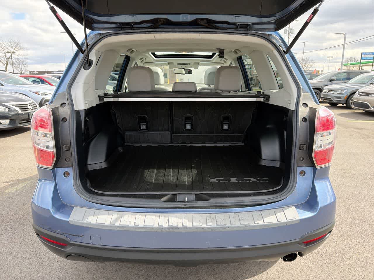 Used 2016 Subaru Forester 2.5i Touring w/ Eyesight & Navigation System image 37