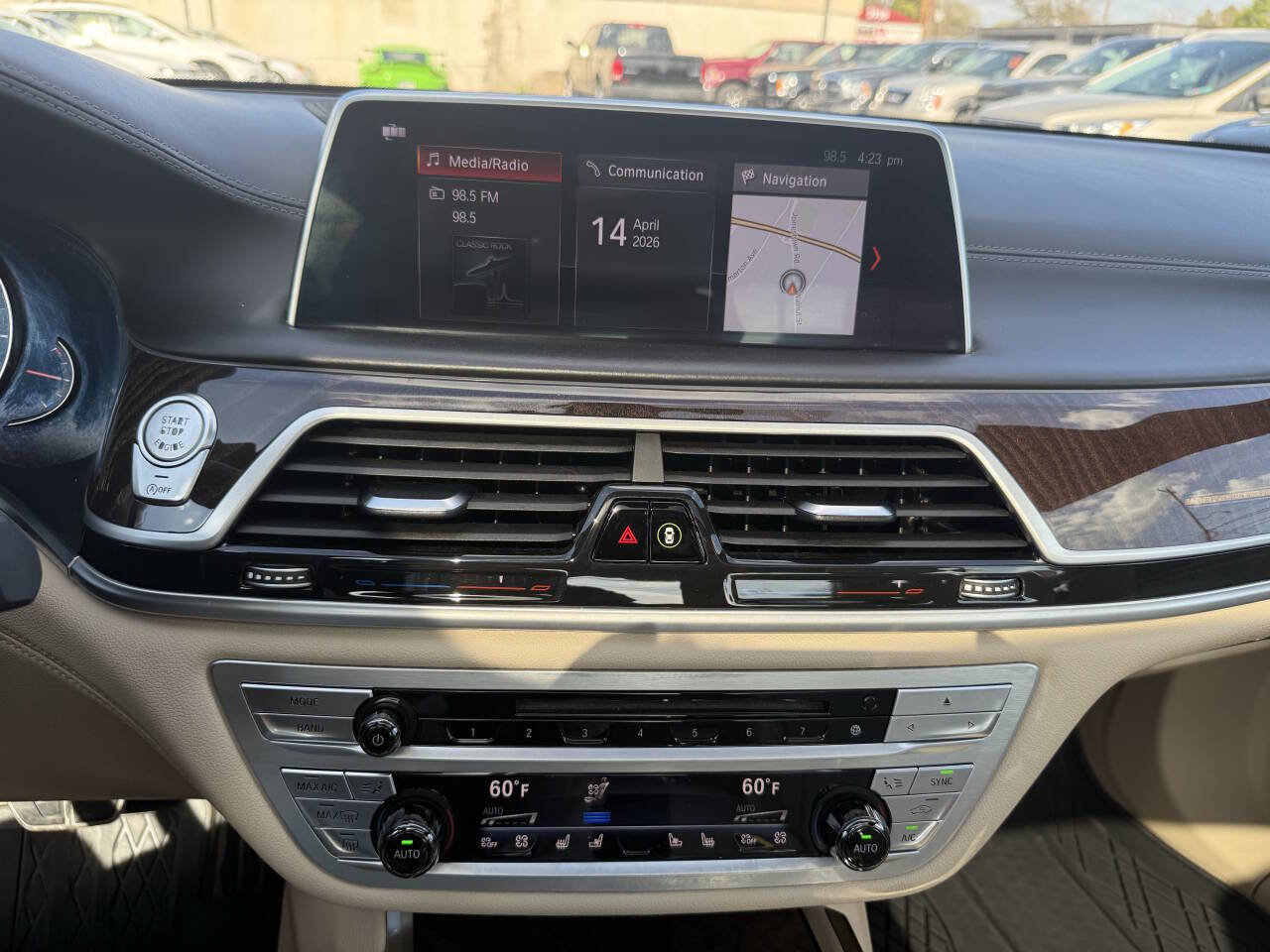 Used 2019 BMW 740i xDrive w/ Executive Package image 29