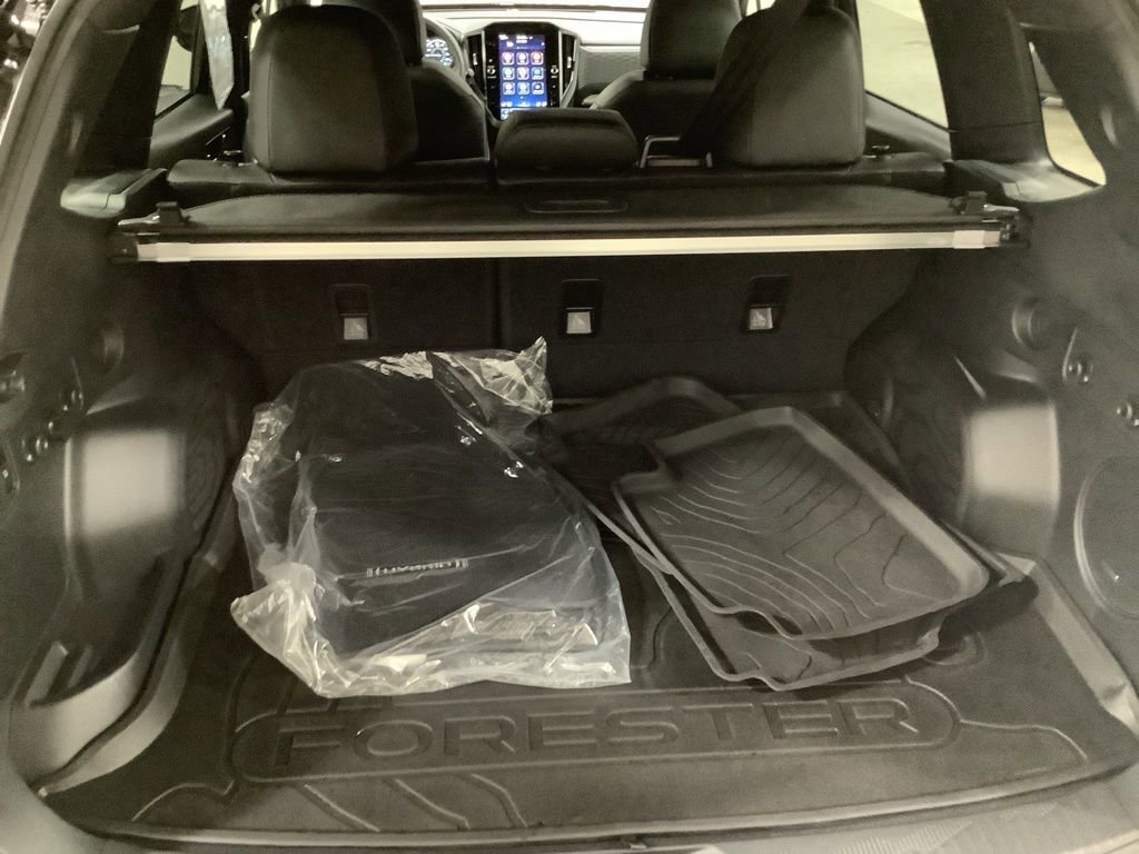Used 2025 Subaru Forester Limited image 13