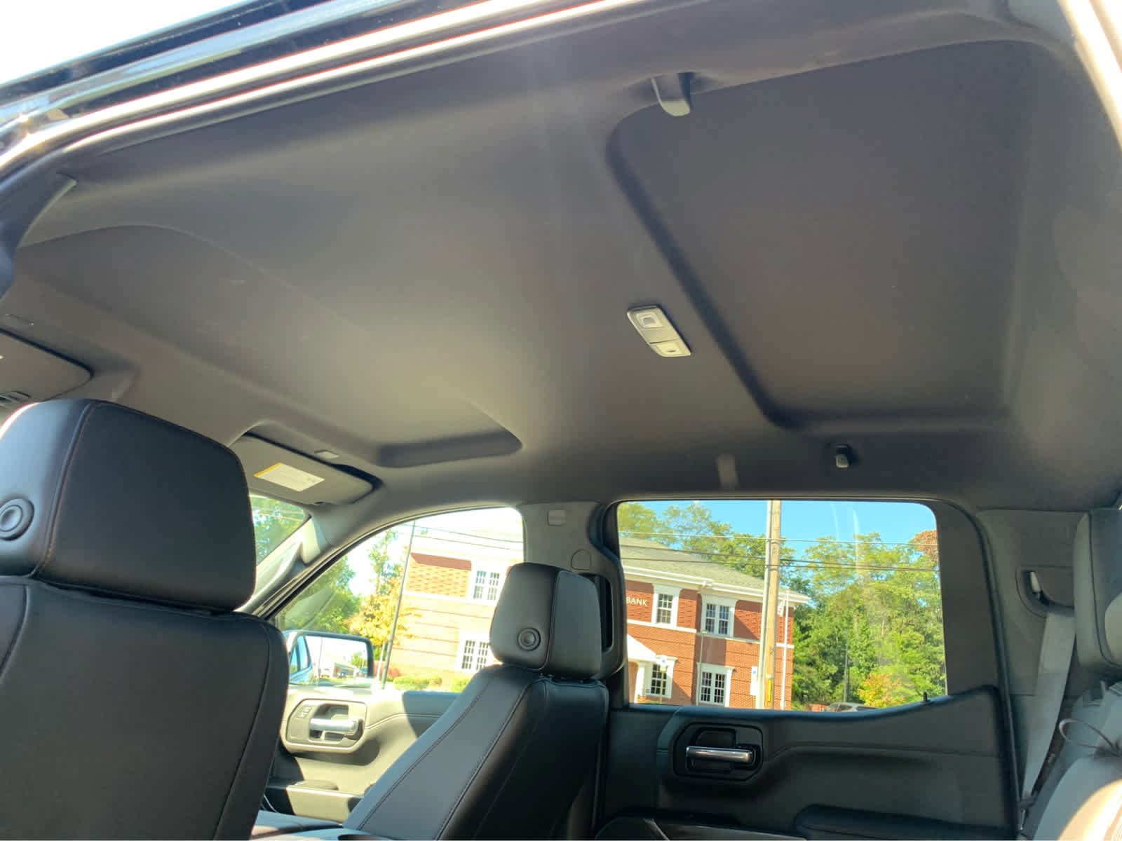 Used 2020 GMC Sierra 1500 AT4 image 24