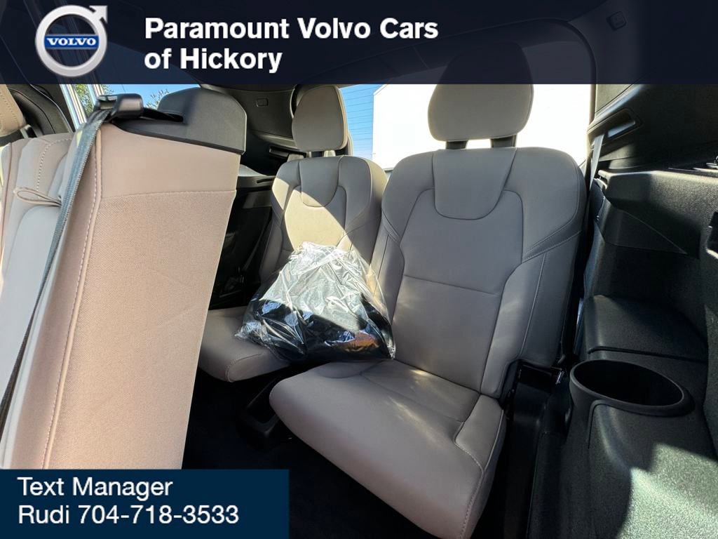 New 2026 Volvo XC90 B6 Plus w/ Protection Package Premier image 16