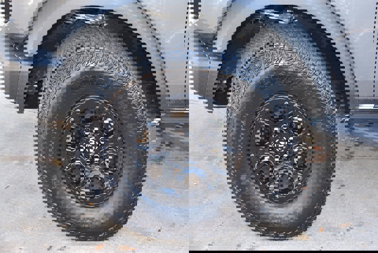 Used 2023 Ford Bronco Wildtrak image 49