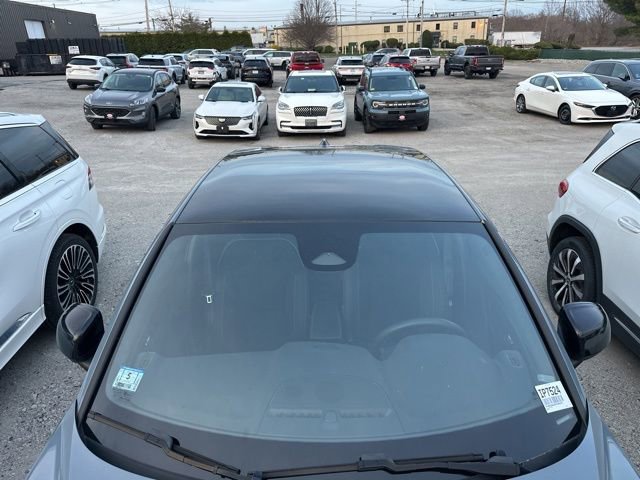 Used 2023 Volvo C40 P8 Recharge Plus w/ Climate Package image 8