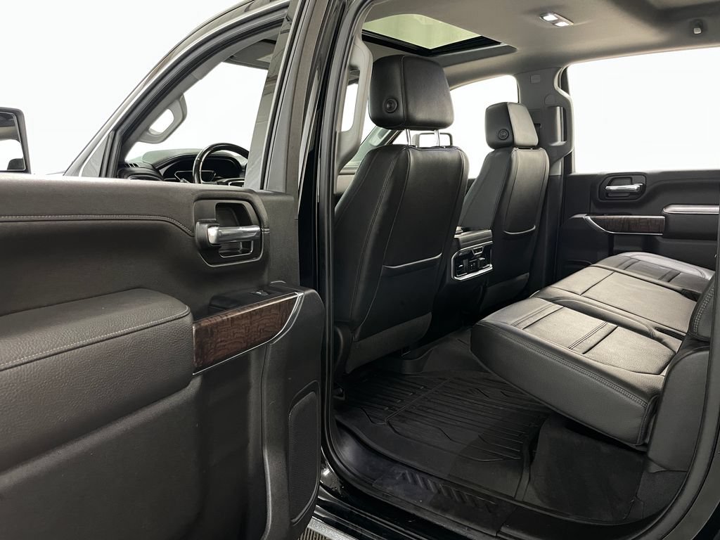 Certified 2020 GMC Sierra 2500 Denali w/ Denali Ultimate Package AWD/4WD image 47