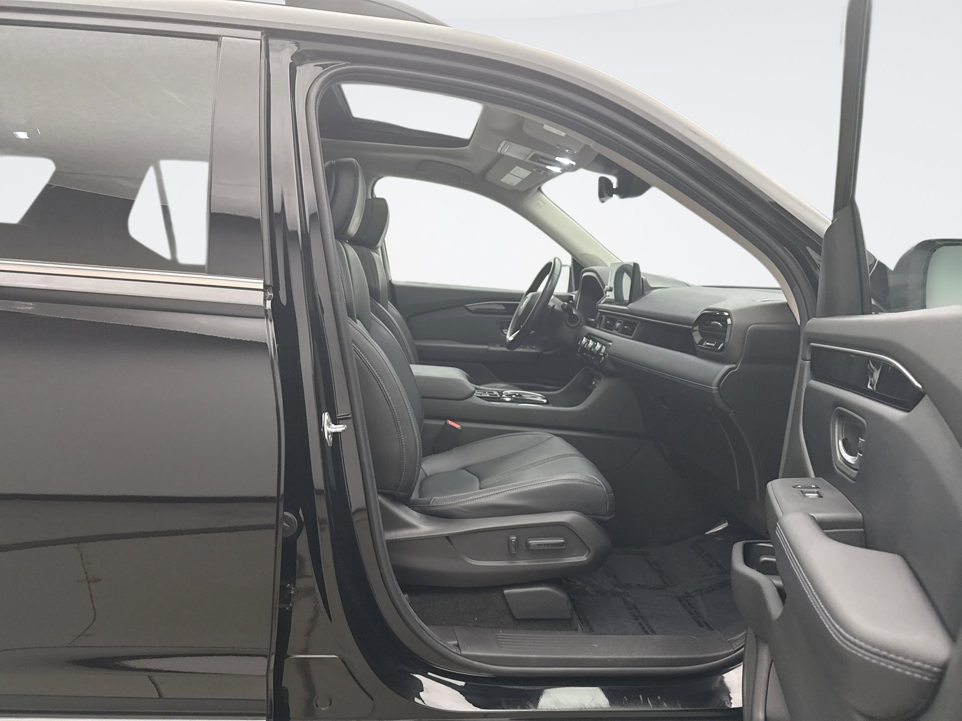 Used 2023 Honda Pilot Touring image 19