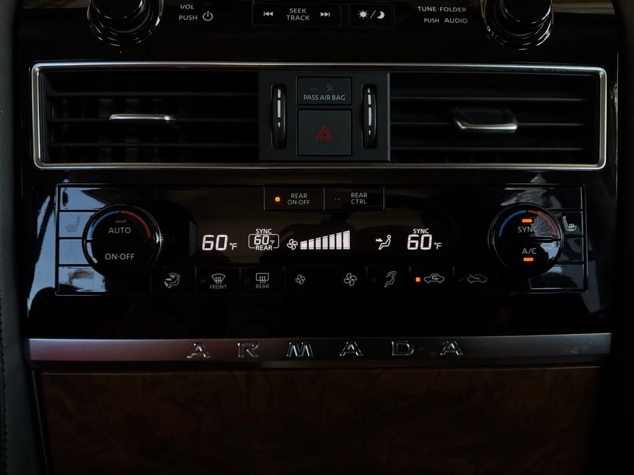 Used 2024 Nissan Armada SL RWD image 34