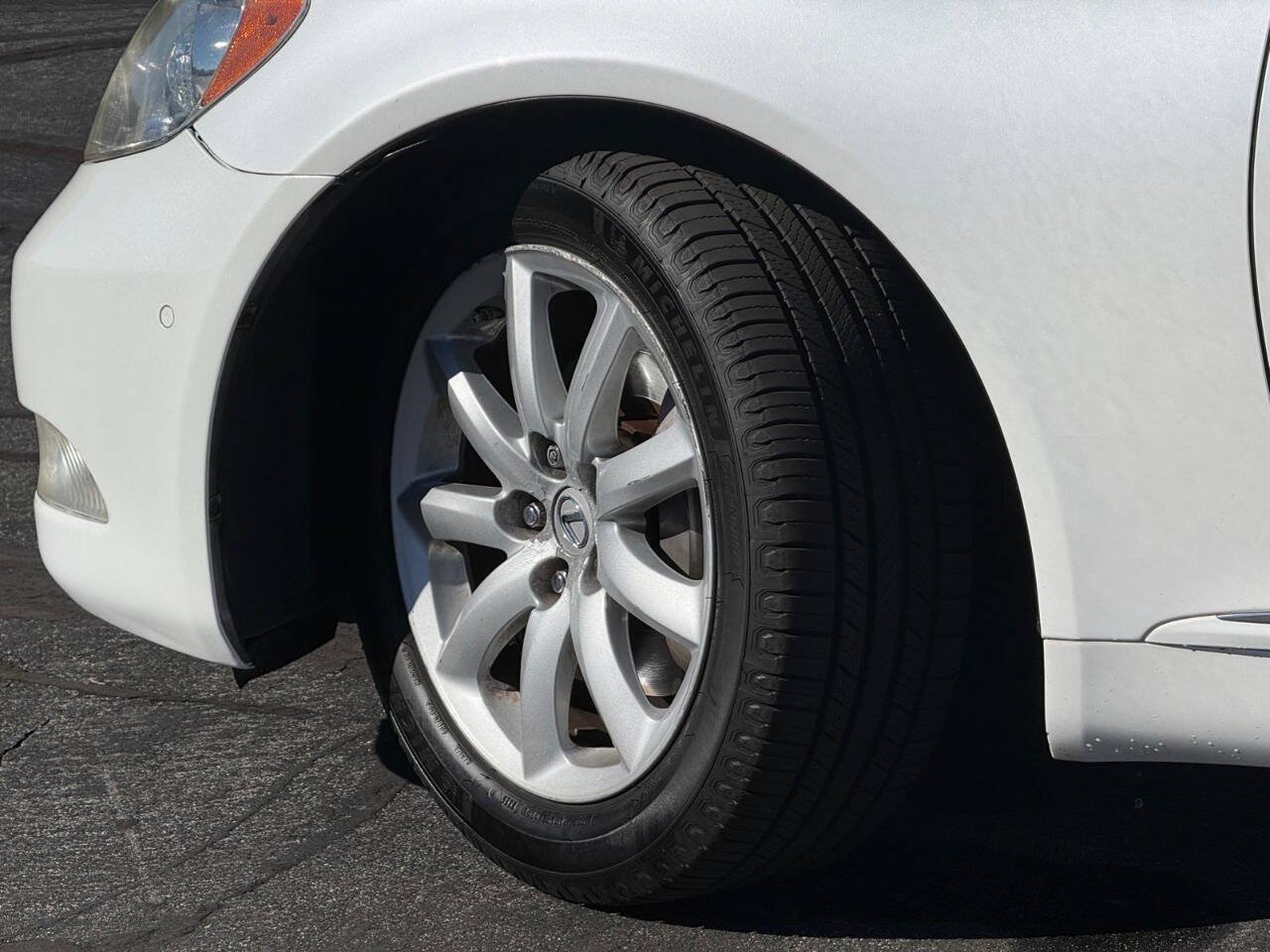 Used 2007 Lexus LS 460 RWD image 16
