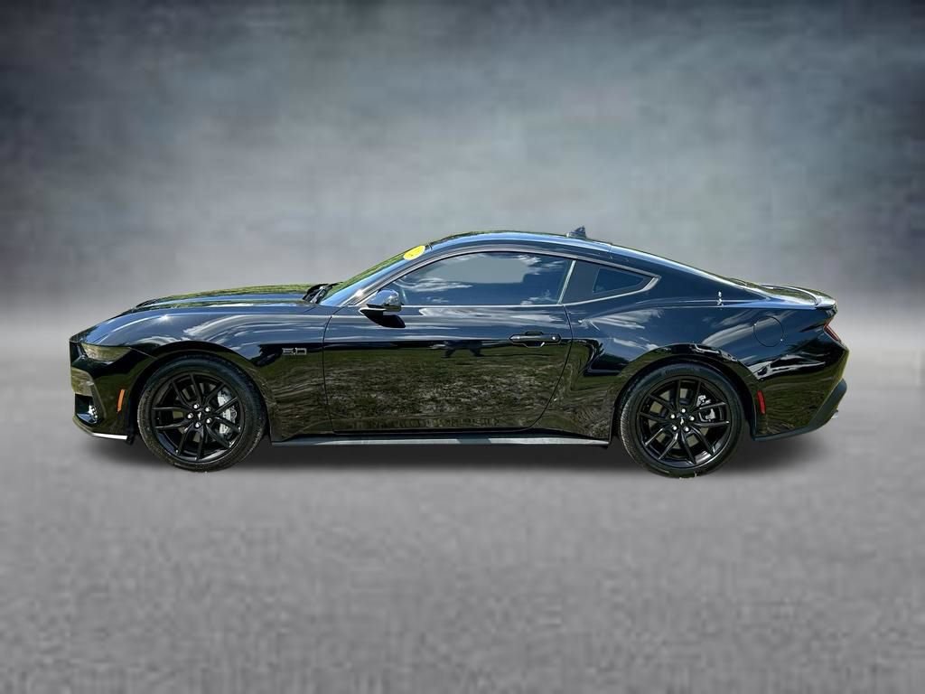 Used 2024 Ford Mustang GT RWD image 8