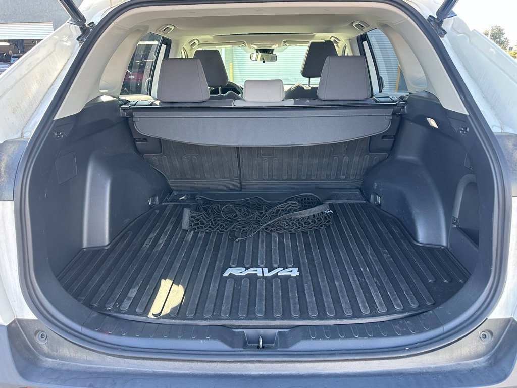Certified 2023 Toyota RAV4 XLE w/ Convenience Package AWD/4WD image 6