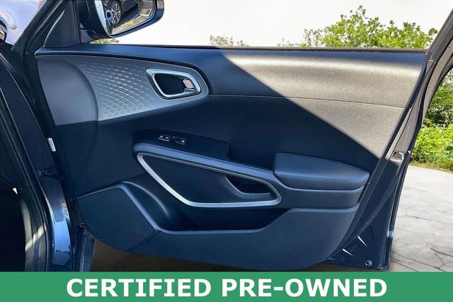 Certified 2023 Kia Soul LX w/ LX Technology Package image 22