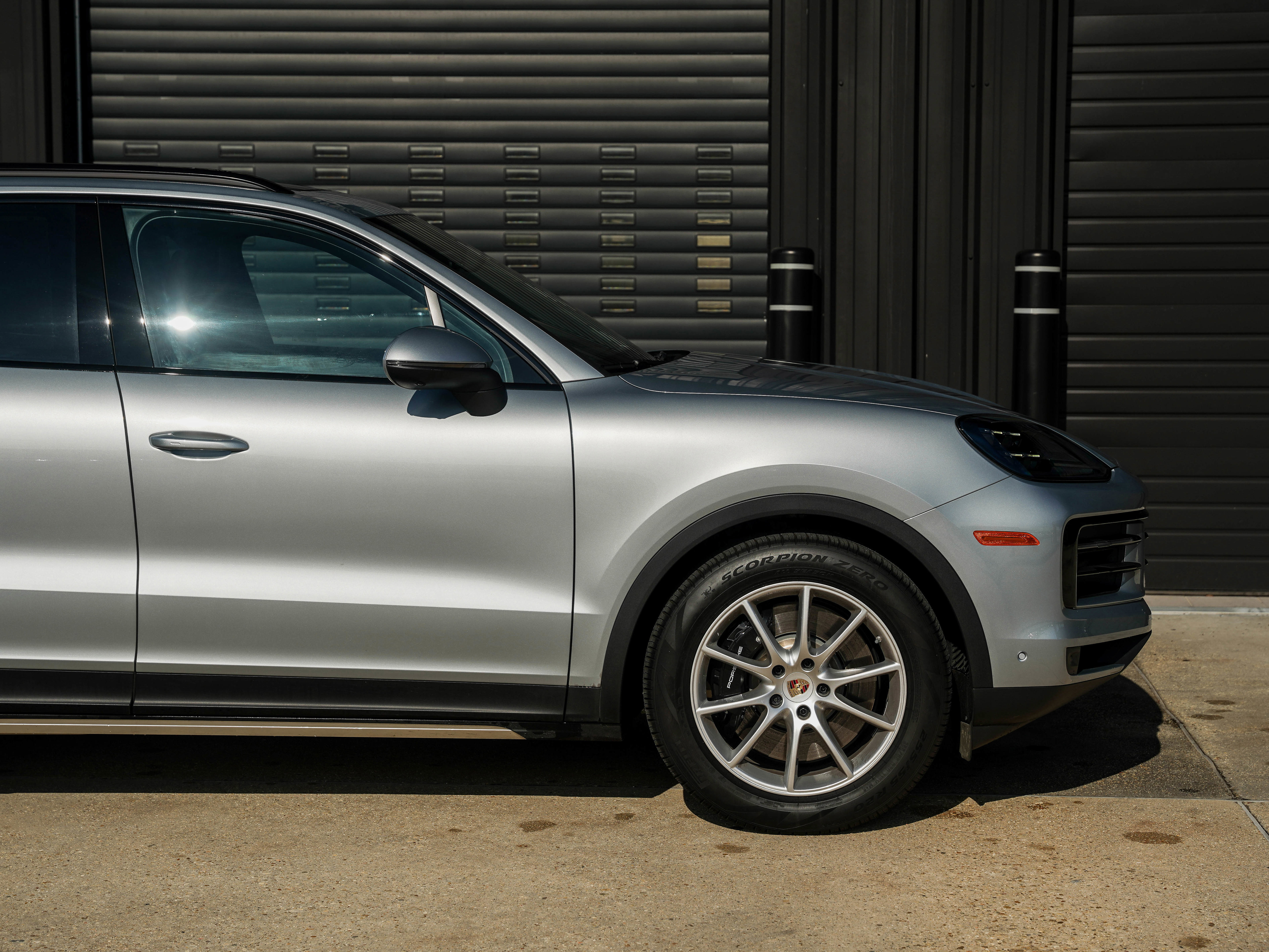 Certified 2025 Porsche Cayenne S image 15