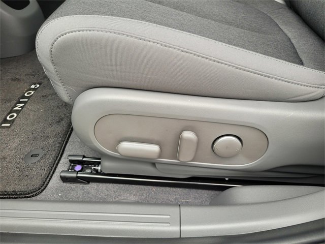 New 2026 Hyundai Ioniq 5 SE image 13