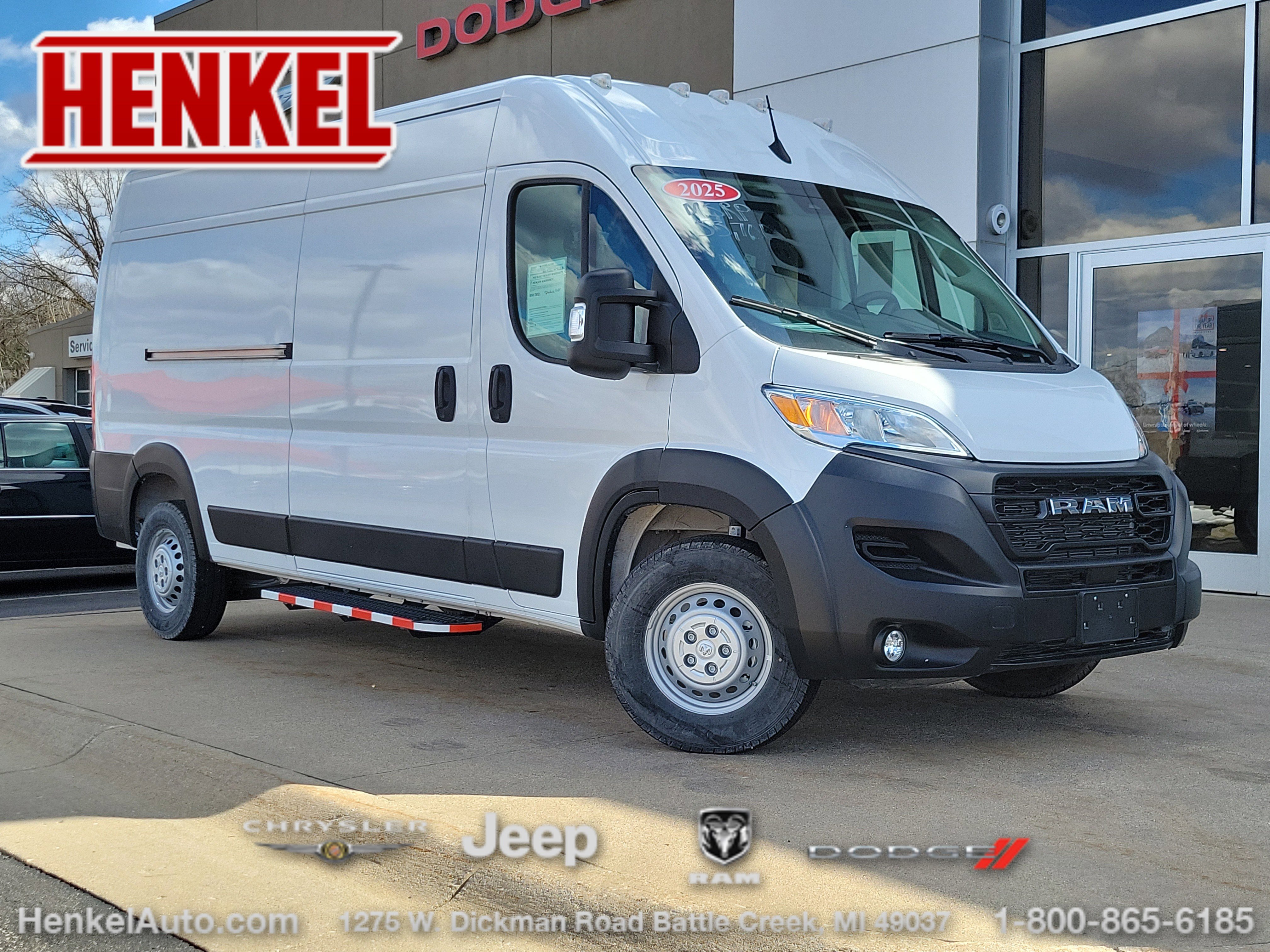 Used 2025 RAM ProMaster 2500 w/ Convenience Group FWD image 1