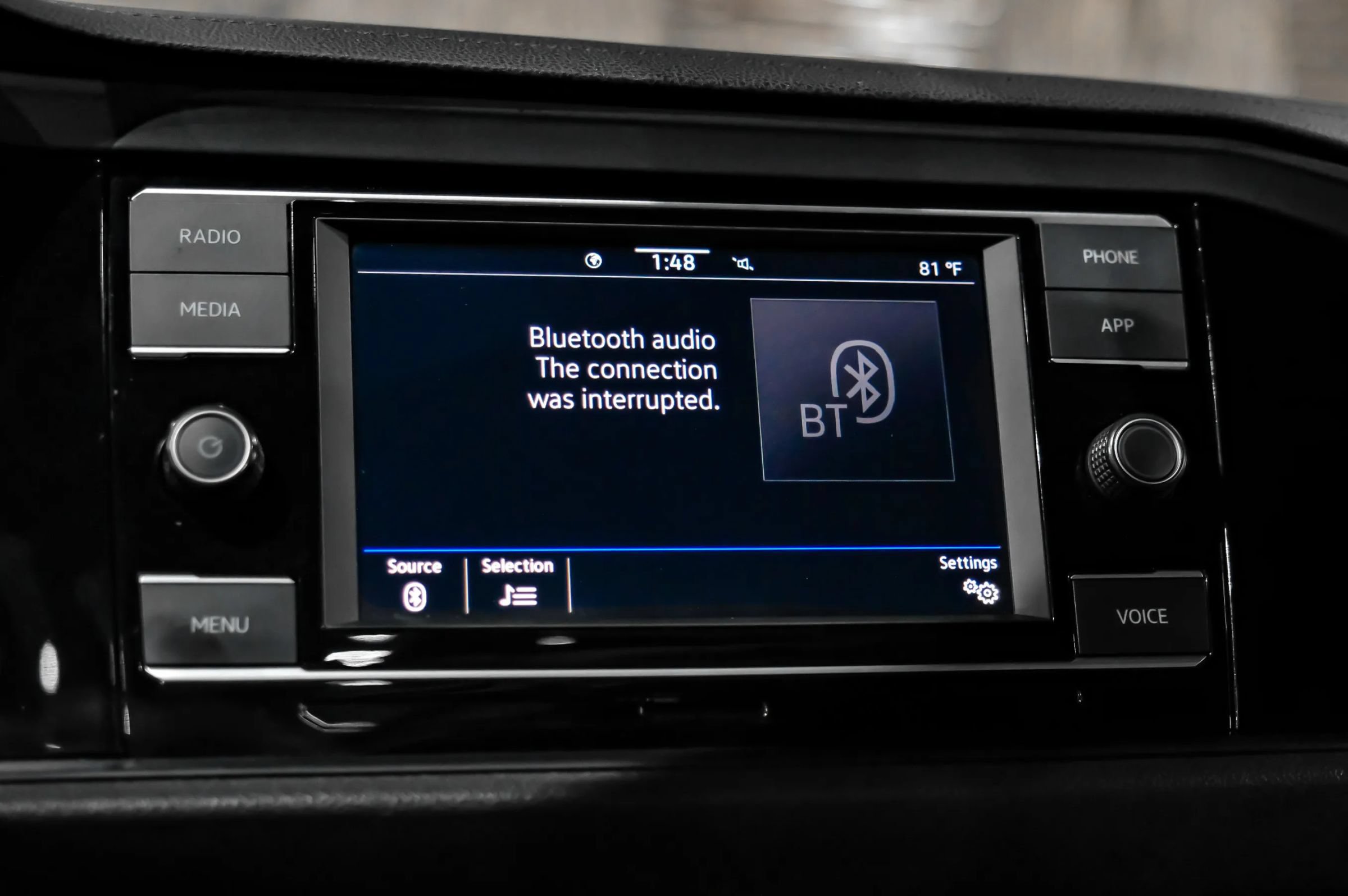 Used 2020 Volkswagen Jetta R-Line w/ R-Line Cold Weather Package FWD image 30