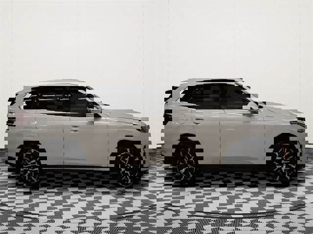 Used 2025 BMW X3 xDrive30i w/ Convenience Package image 2