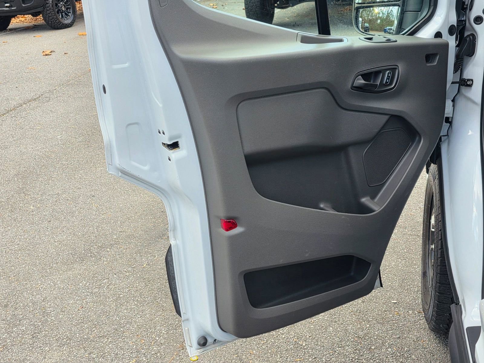 Used 2023 Ford Transit 350 XLT RWD image 24