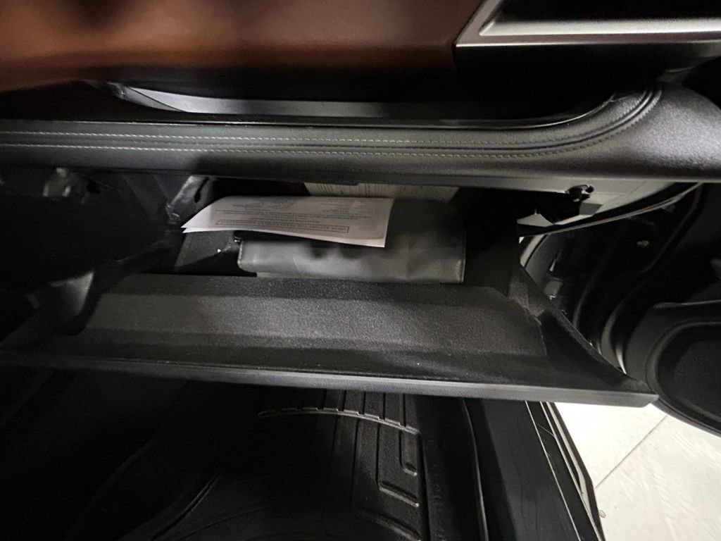 Used 2021 Subaru Outback Touring XT AWD/4WD image 28