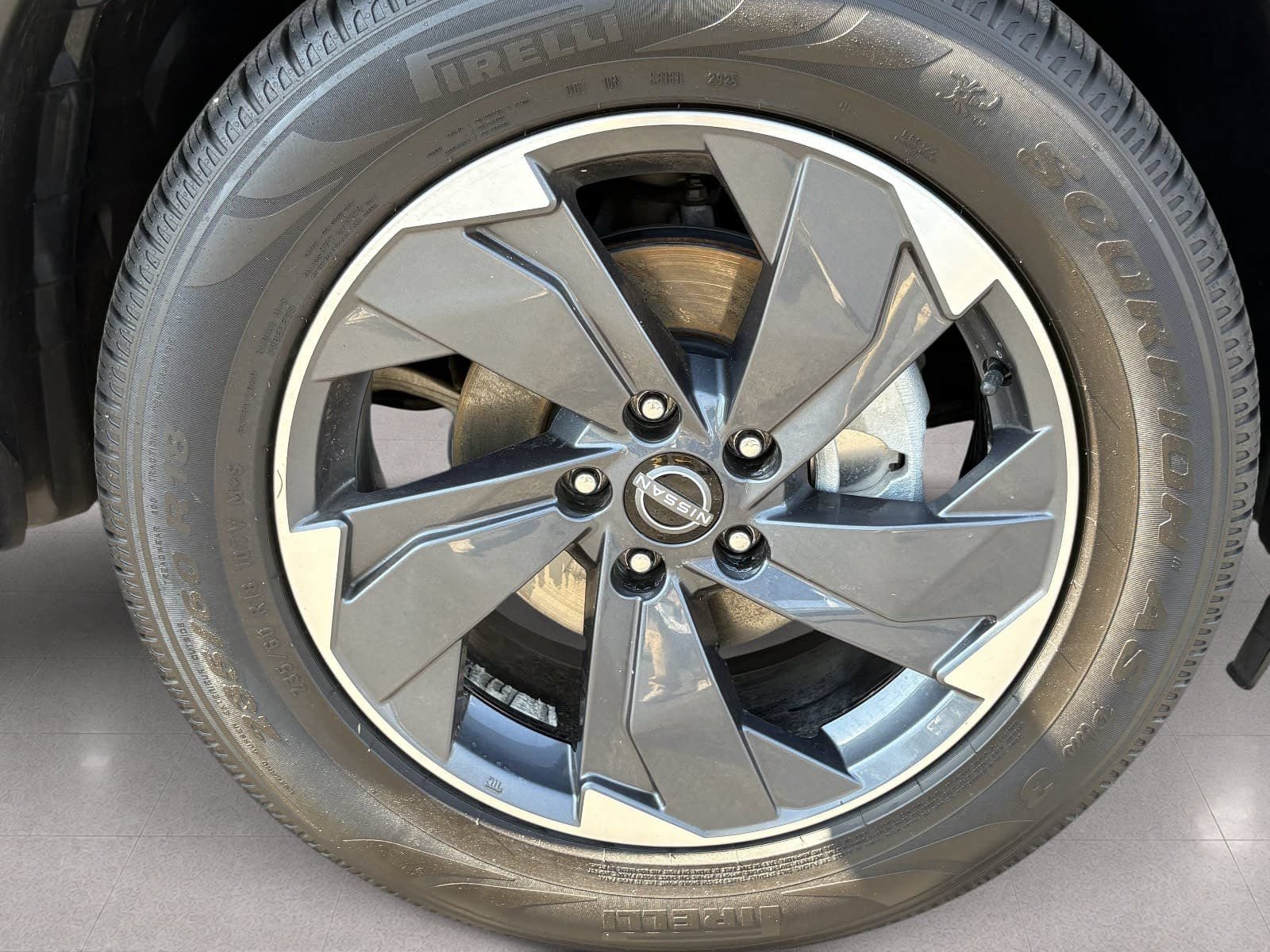 Used 2024 Nissan Rogue SV FWD image 11