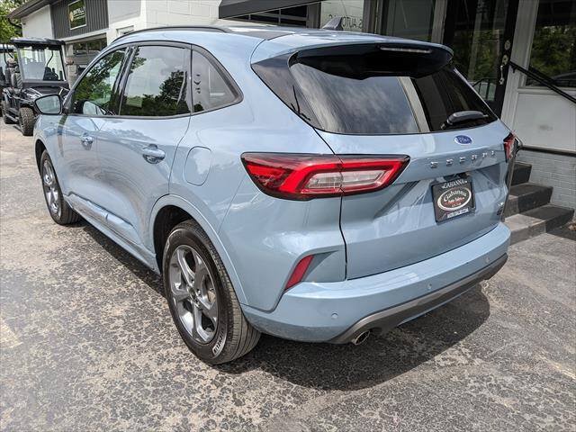 Used 2024 Ford Escape ST-Line w/ Tech Pack #1 AWD/4WD image 3