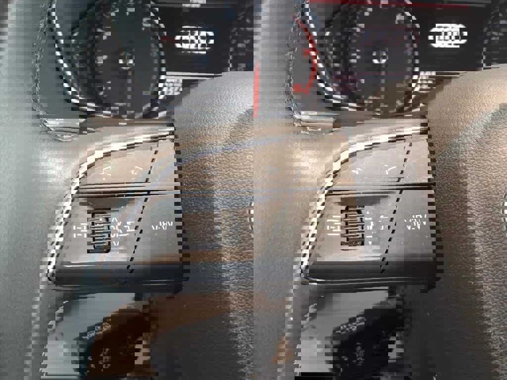 Used 2023 Audi Q5 2.0T Premium w/ Convenience Package image 15