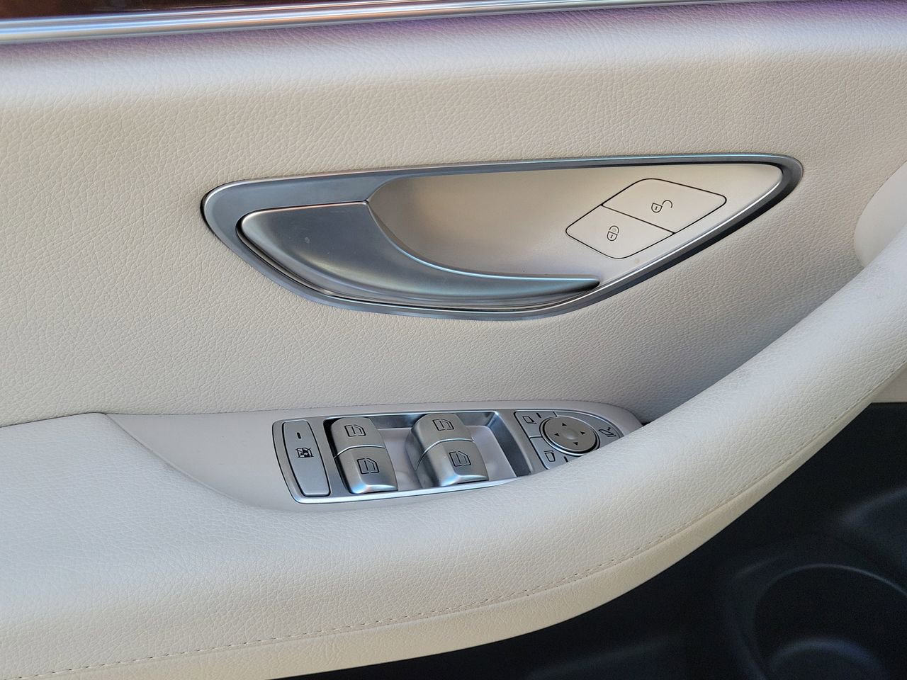 Certified 2023 Mercedes-Benz E 350 4MATIC Sedan image 25