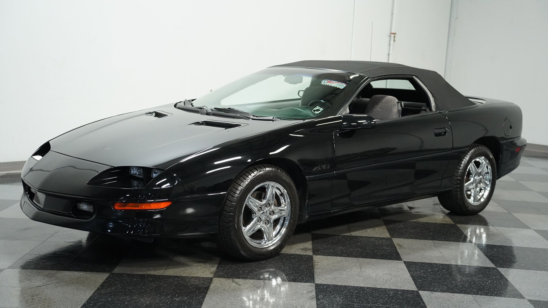 Used 1997 Chevrolet Camaro Z28 w/ Preferred Equipment Group 2 image 6