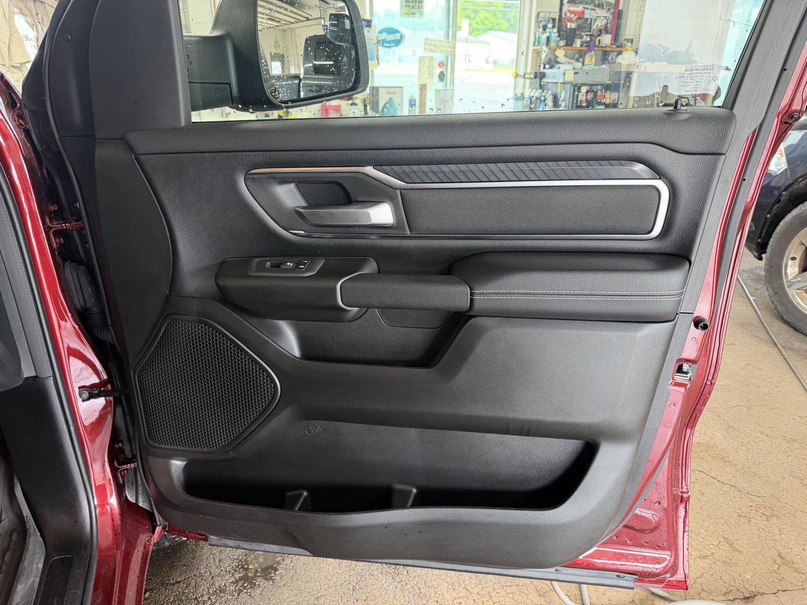 Used 2025 RAM 1500 Big Horn AWD/4WD image 25