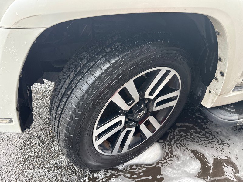 Used 2016 Toyota 4Runner Limited image 37