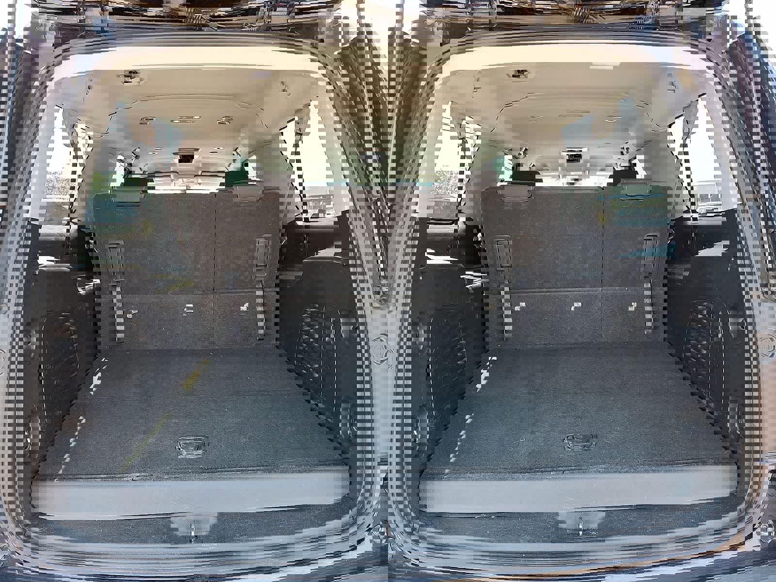 Used 2020 Chevrolet Suburban LS AWD/4WD image 29