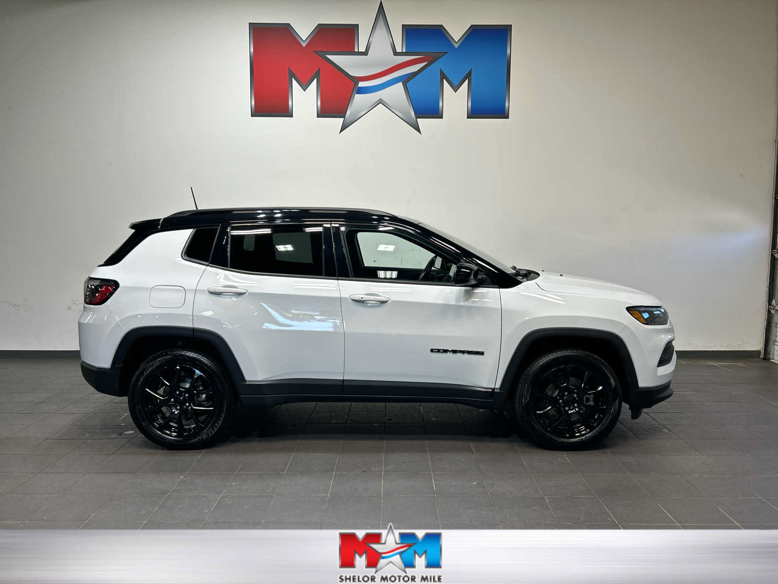 Used 2022 Jeep Compass Latitude w/ Convenience Group