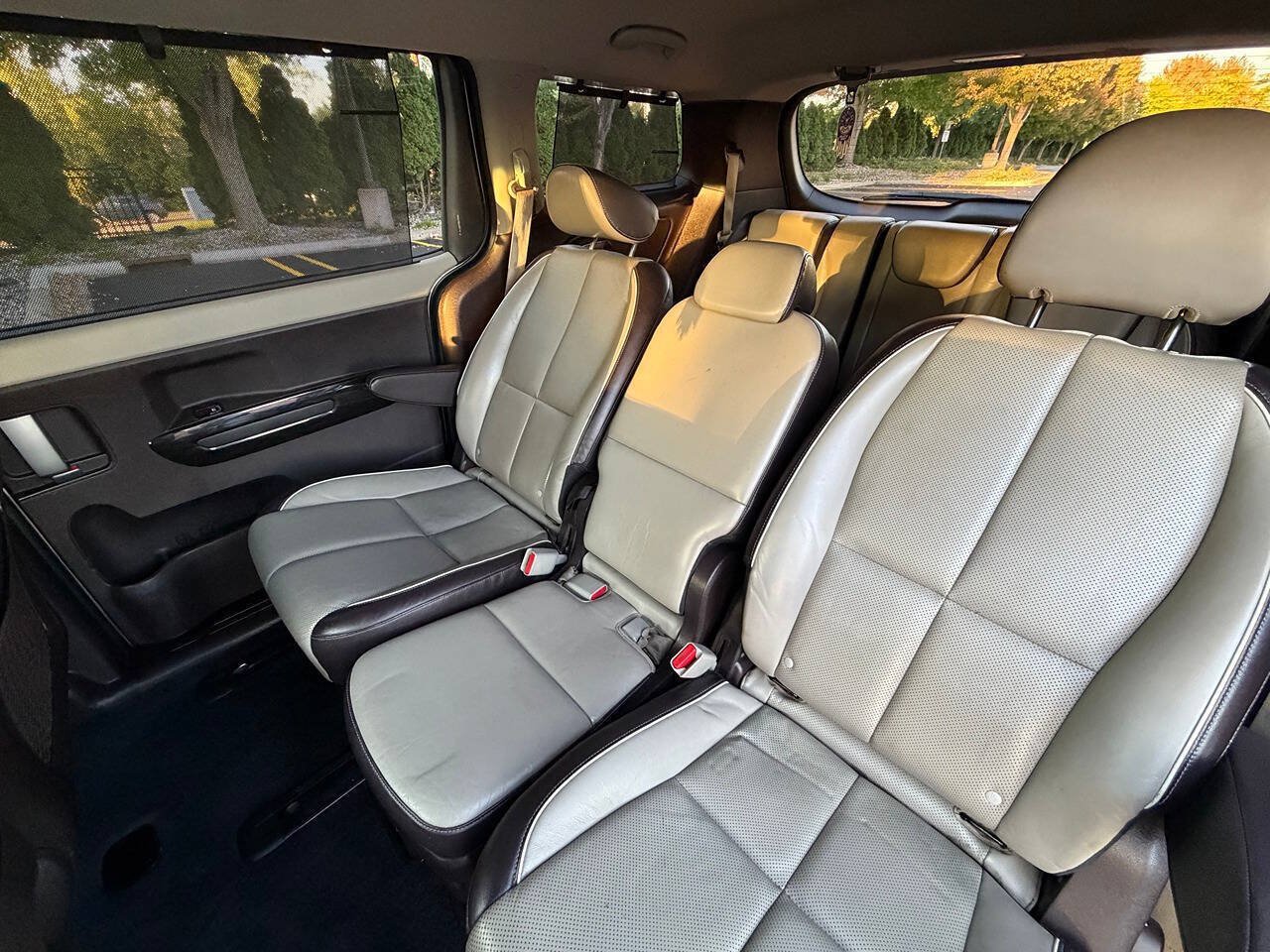 Used 2016 Kia Sedona SX Limited FWD image 18