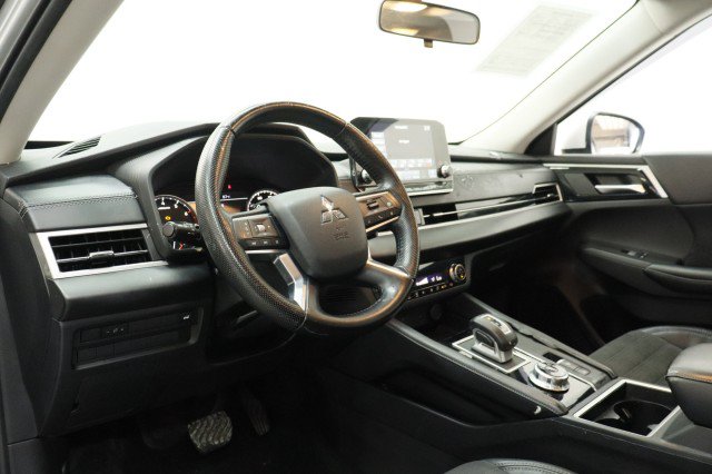 Used 2022 Mitsubishi Outlander SEL Black Edition AWD/4WD image 6