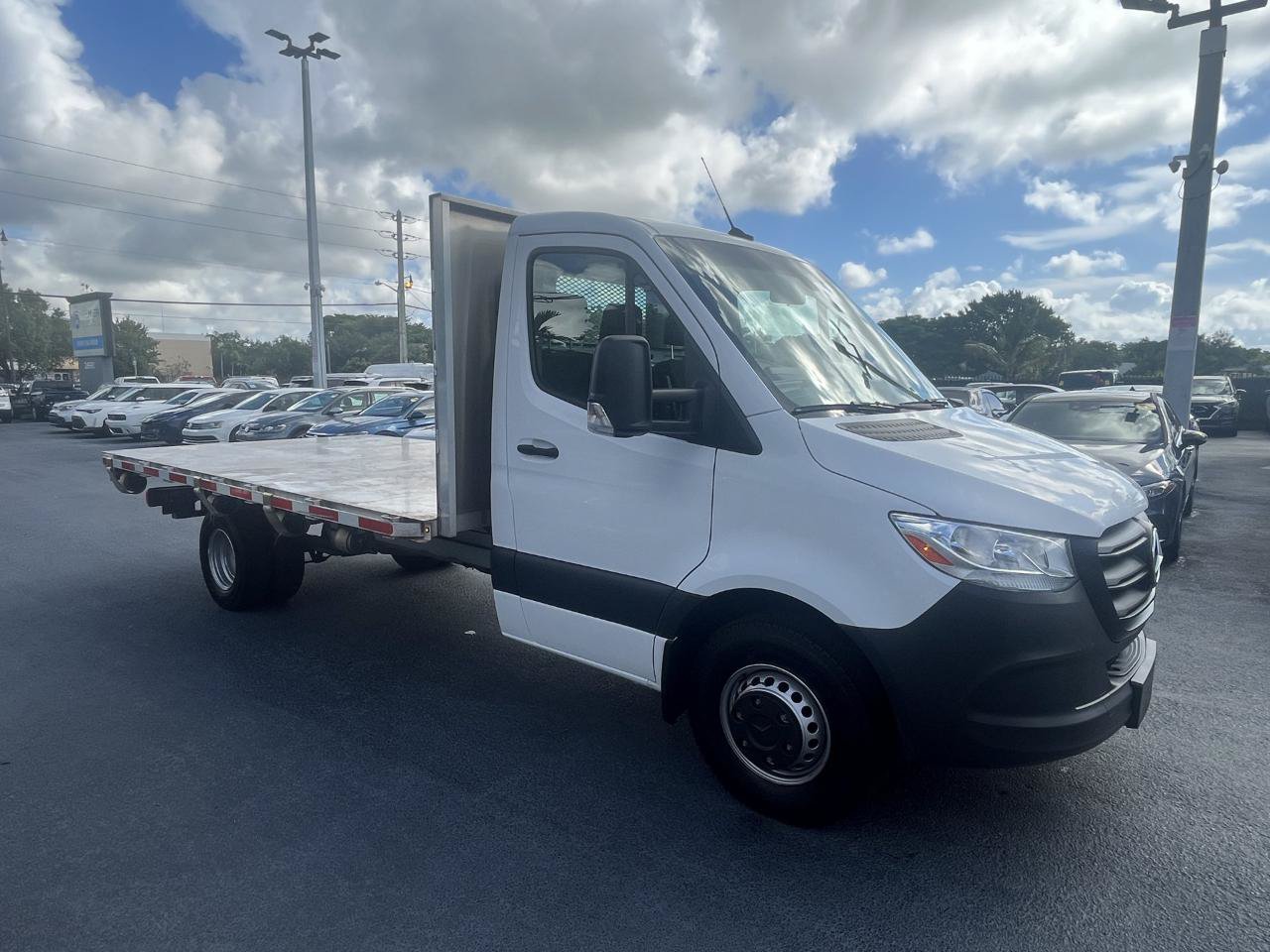Used 2023 Mercedes-Benz Sprinter 4500 image 9