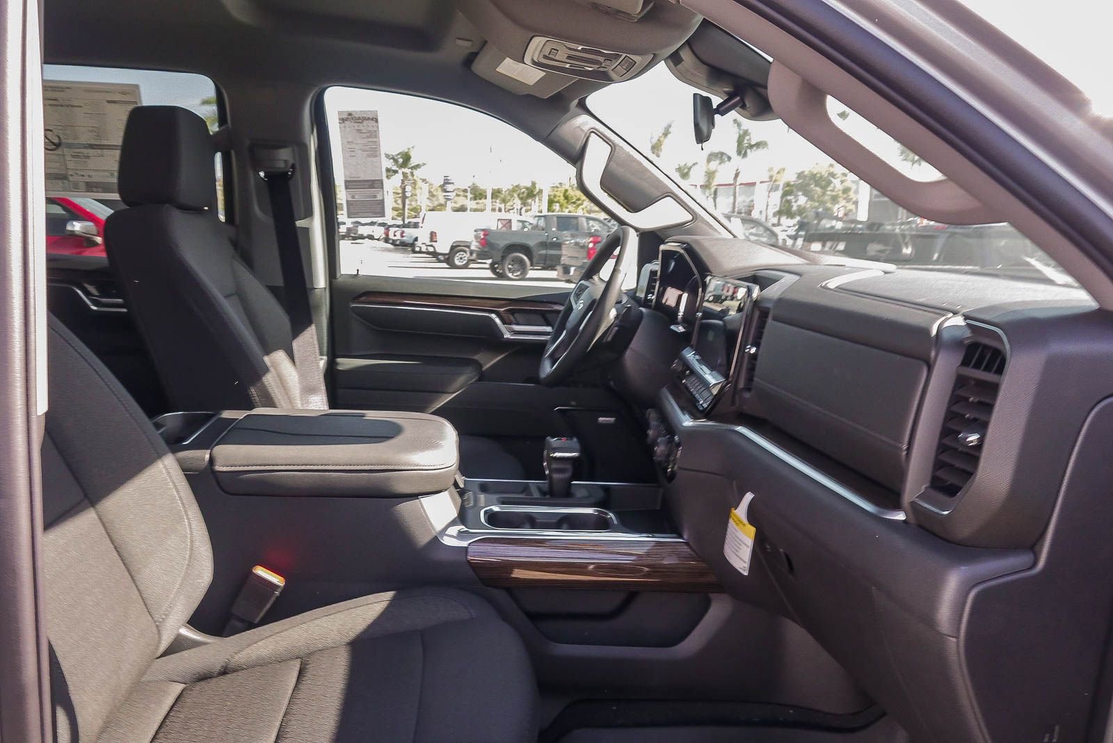 New 2026 Chevrolet Silverado 1500 LT Trail Boss w/ Convenience Package II image 16