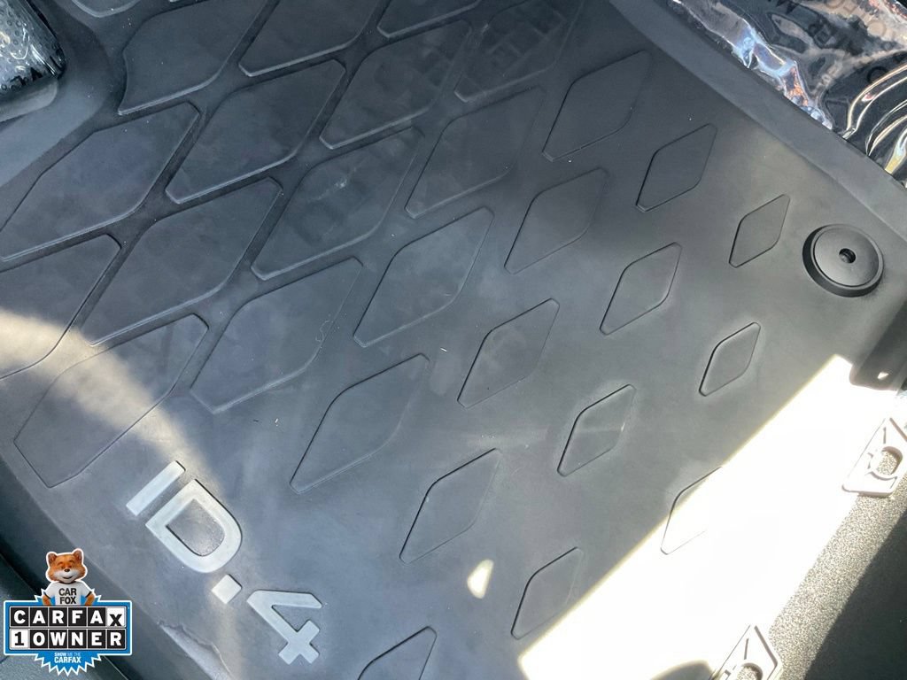 Used 2023 Volkswagen ID.4 Pro AWD/4WD image 17