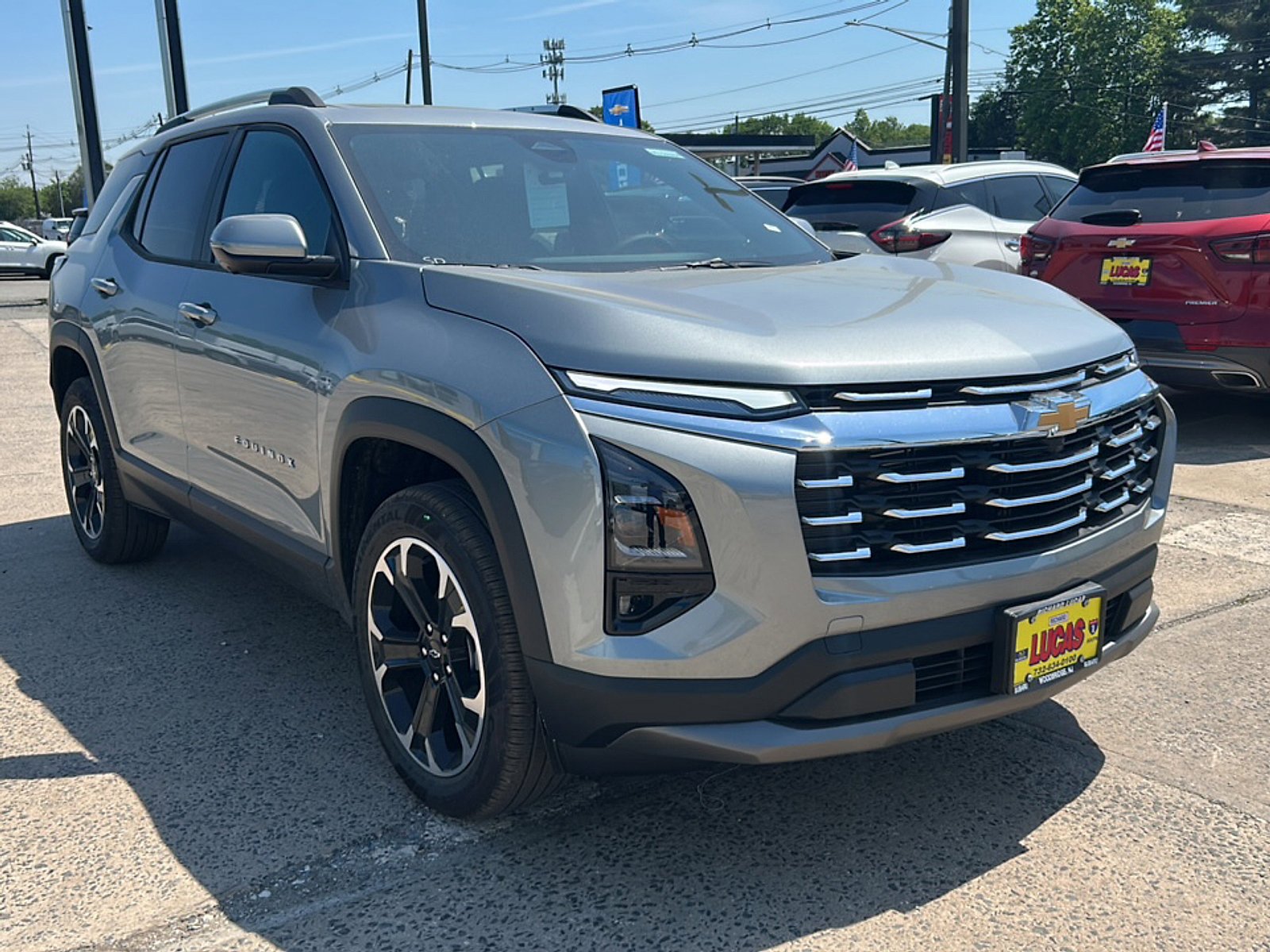 New 2026 Chevrolet Equinox LT w/ Convenience Package II AWD/4WD image 5
