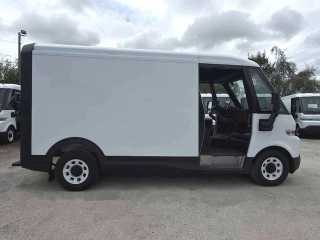 Used 2024 Chevrolet Brightdrop 400 w/ Commercial Equipment Package AWD/4WD image 2